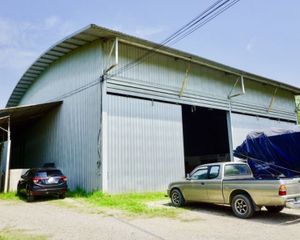 For Sale Warehouse 800 sqm in Hang Dong, Chiang Mai, Thailand