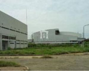 For Sale Warehouse 1,953 sqm in Khlong Luang, Pathum Thani, Thailand