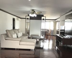 For Rent 4 Beds Apartment in Watthana, Bangkok, Thailand