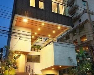 For Rent 3 Beds House in Pathum Wan, Bangkok, Thailand