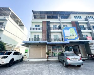 For Sale 3 Beds Retail Space in Bang Yai, Nonthaburi, Thailand
