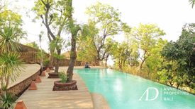 Villa dijual dengan 9 kamar tidur di Alasangker, Bali
