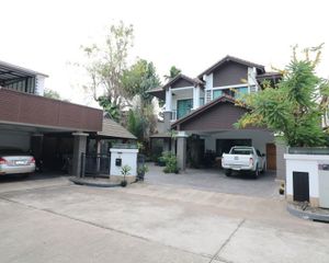 For Sale 4 Beds House in Mueang Udon Thani, Udon Thani, Thailand