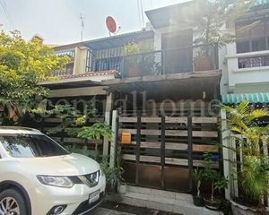 For Sale 3 Beds Townhouse in Pak Kret, Nonthaburi, Thailand