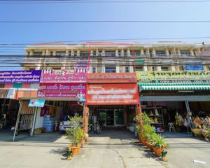 For Sale or Rent Retail Space 238 sqm in Bang Pa-in, Phra Nakhon Si Ayutthaya, Thailand