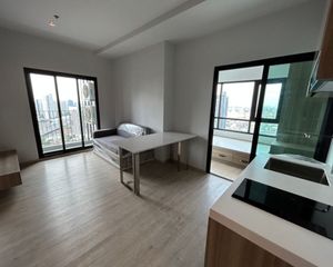For Sale 2 Beds Condo in Chom Thong, Bangkok, Thailand