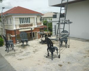 For Rent 4 Beds 一戸建て in Bang Kruai, Nonthaburi, Thailand