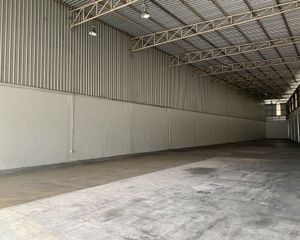 For Rent Warehouse 712 sqm in Si Racha, Chonburi, Thailand