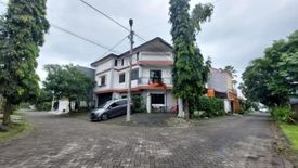 Rumah dijual dengan 18 kamar tidur di Ampeldento, Jawa Timur