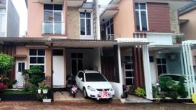 Townhouse dijual dengan 3 kamar tidur di Bali Mester, Jakarta