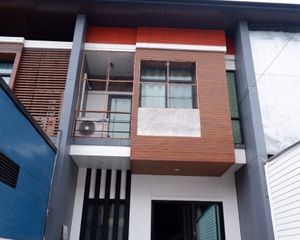 For Rent 2 Beds Townhouse in Mueang Chiang Mai, Chiang Mai, Thailand