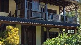 Villa disewa dengan 4 kamar tidur di Babussalam, Nusa Tenggara Barat
