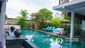 Villa disewa dengan 4 kamar tidur di Angantaka, Bali