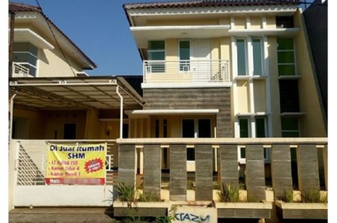 Rumah dijual dengan 4 kamar tidur di Jatiasih, Jawa Barat