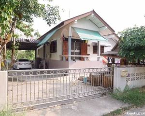 For Sale 2 Beds House in Mueang Samut Songkhram, Samut Songkhram, Thailand