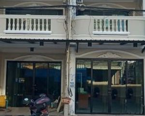 For Rent 8 Beds Townhouse in Bang Lamung, Chonburi, Thailand