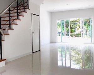 For Sale 3 Beds Townhouse in Mueang Phuket, Phuket, Thailand