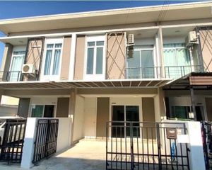 For Rent 2 Beds Townhouse in Si Racha, Chonburi, Thailand