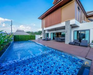 For Sale or Rent 6 Beds House in Saraphi, Chiang Mai, Thailand