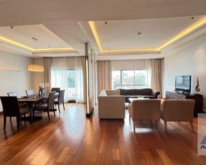 For Rent 4 Beds Apartment in Pathum Wan, Bangkok, Thailand