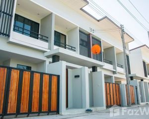 For Sale 2 Beds Townhouse in San Sai, Chiang Mai, Thailand
