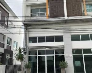 For Rent Retail Space 199 sqm in Don Mueang, Bangkok, Thailand