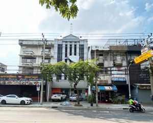 For Sale Office 236 sqm in Suan Luang, Bangkok, Thailand