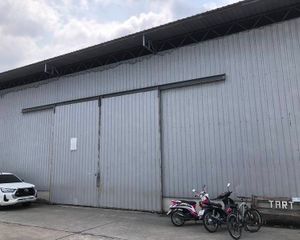 For Rent Warehouse 750 sqm in Pak Kret, Nonthaburi, Thailand