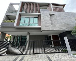 For Sale or Rent 5 Beds House in Suan Luang, Bangkok, Thailand