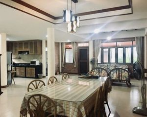 For Sale 11 Beds House in Mueang Chachoengsao, Chachoengsao, Thailand