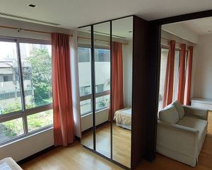 For Rent 2 Beds Condo in Yan Nawa, Bangkok, Thailand