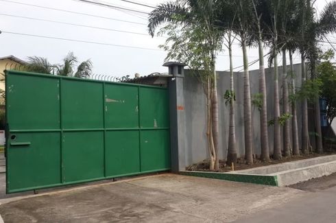 Gudang dan pabrik dijual dengan 3 kamar tidur di Candi, Jawa Timur