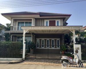 For Rent 4 Beds House in San Kamphaeng, Chiang Mai, Thailand