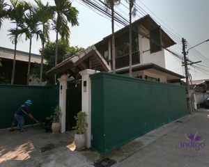 For Sale Retail Space 360 sqm in Mueang Chiang Mai, Chiang Mai, Thailand