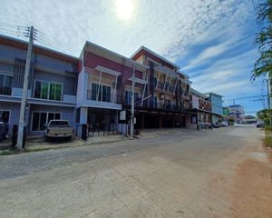 For Sale 2 Beds Townhouse in Si Thep, Phetchabun, Thailand