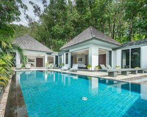 For Rent 4 Beds Condo in Thalang, Phuket, Thailand