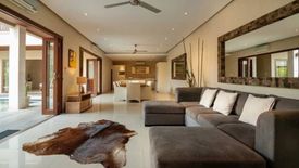 Villa dijual dengan 7 kamar tidur di Kerobokan, Bali