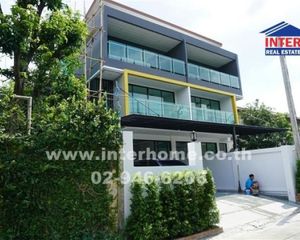 For Sale 3 Beds Office in Lat Phrao, Bangkok, Thailand