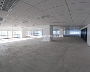 For Sale or Rent Office 786 sqm in Watthana, Bangkok, Thailand