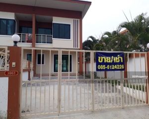 For Sale 3 Beds Townhouse in Mueang Nakhon Ratchasima, Nakhon Ratchasima, Thailand