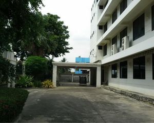 For Sale Office 1,200 sqm in Taling Chan, Bangkok, Thailand