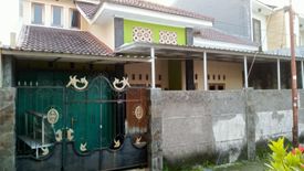 Rumah dijual dengan 3 kamar tidur di Manahan, Jawa Tengah