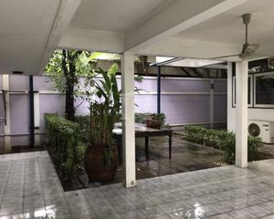 For Rent 5 Beds House in Khlong Toei, Bangkok, Thailand