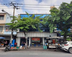 For Sale Office 241.5 sqm in Khlong San, Bangkok, Thailand