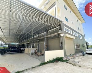 For Sale 5 Beds Retail Space in Makham, Chanthaburi, Thailand
