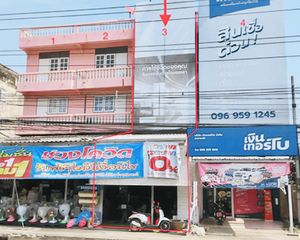 For Sale Retail Space 180 sqm in Kaeng Krachan, Phetchaburi, Thailand