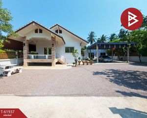 For Sale 3 Beds House in Bang Khonthi, Samut Songkhram, Thailand