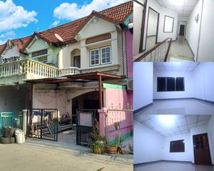 For Sale or Rent 3 Beds Townhouse in Lam Luk Ka, Pathum Thani, Thailand