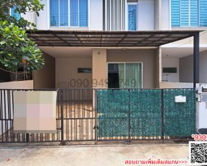 For Rent 3 Beds Townhouse in Bang Len, Nakhon Pathom, Thailand