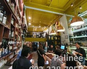 For Sale or Rent Retail Space 350 sqm in Watthana, Bangkok, Thailand